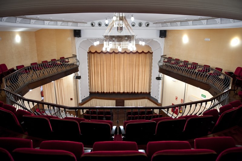 Teatro OLIVARES VEAS